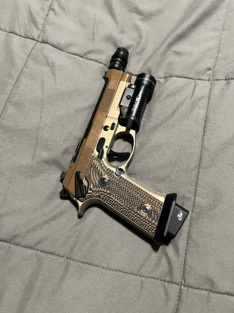 Beretta 92 XI Sabbia 22 rd 