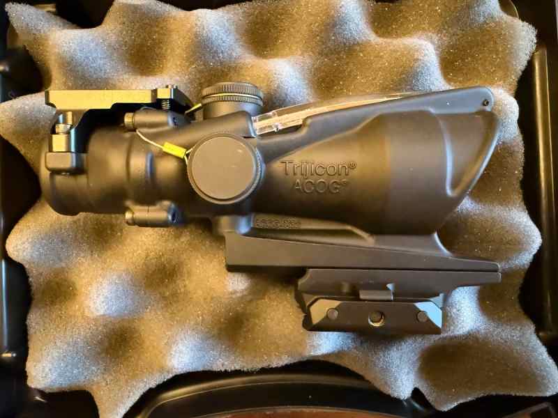 Trijicon ACOG TA31-F Chevron w Scalarworks Mount
