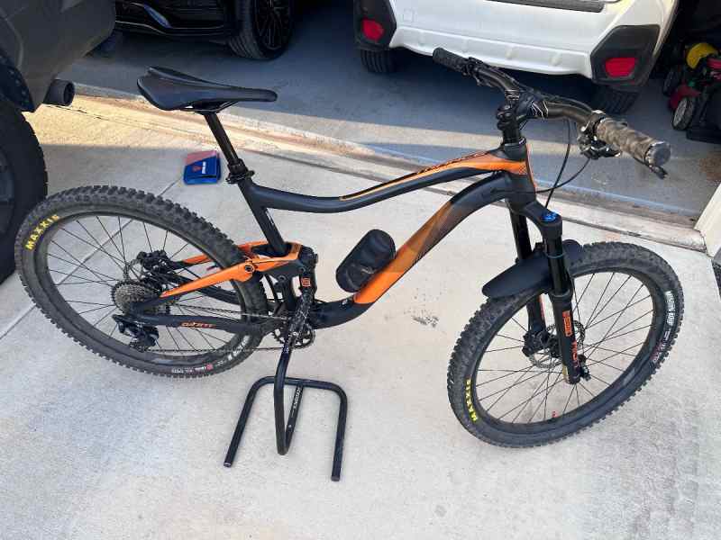 Giant Trance 3 Full Suspension 27.5