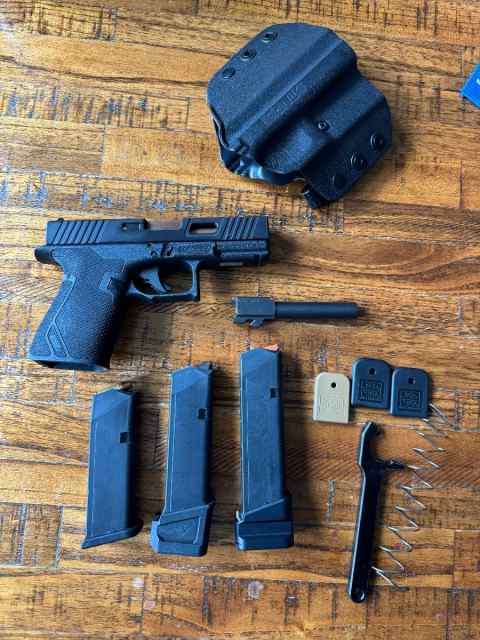 Glock 19 with grit grips frame 