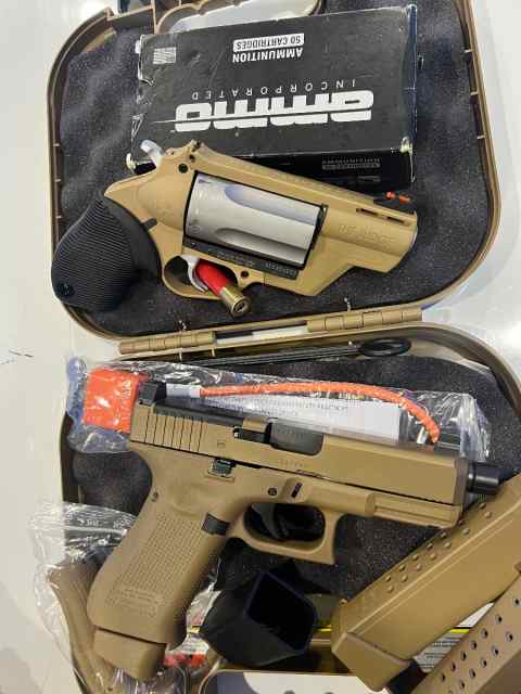 Glock 19x mos / Taurus the judge 