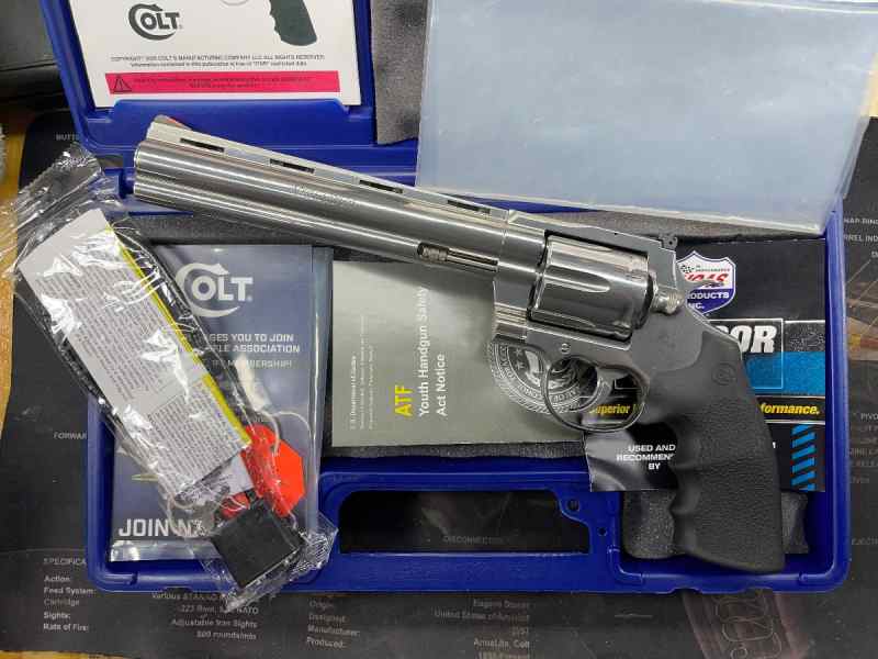 Colt Anaconda.