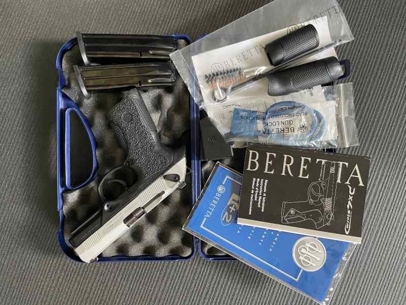 Beretta PX4 stainless 9mm (full size)
