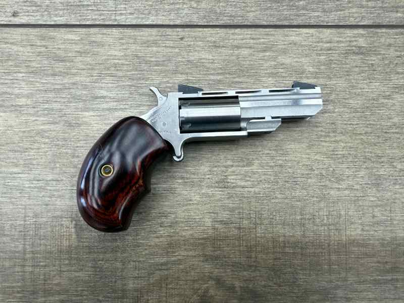 *USED* NORTH AMERICAN ARMS BLACK WIDOW 22