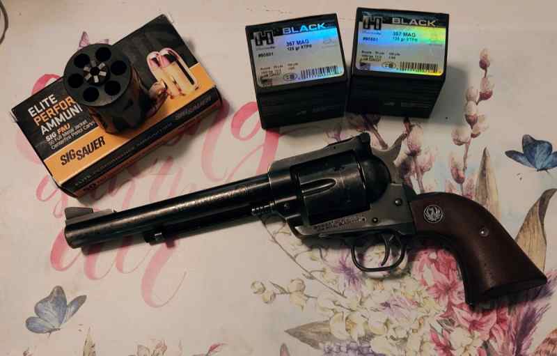Ruger New Blackhawk .357/9mm