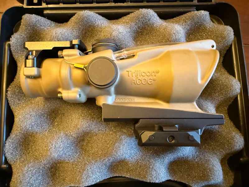 Trijicon ACOG TA31 Chevron FDE w Scalarworks Mount