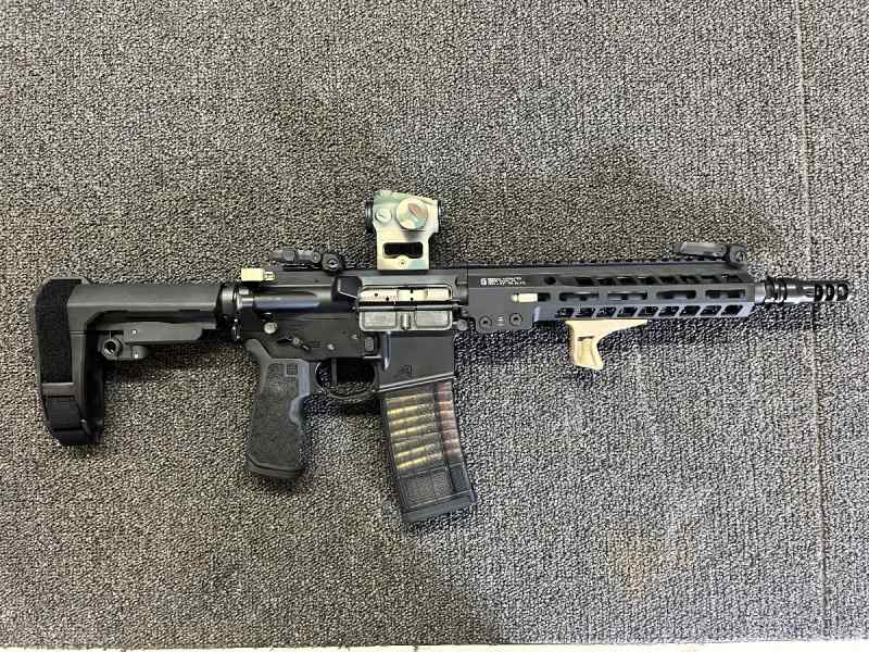 10.5” Ar Pistol 5.56 Geissele/FN/Aero