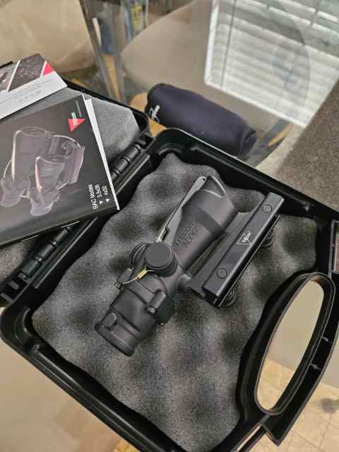 Trijicon Acog New In Box With Trijicon Mount