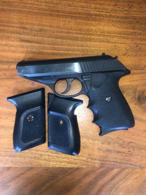 Sig P230