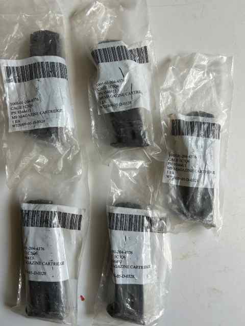 5 NEW surplus Airtronic magazines Beretta M9/92
