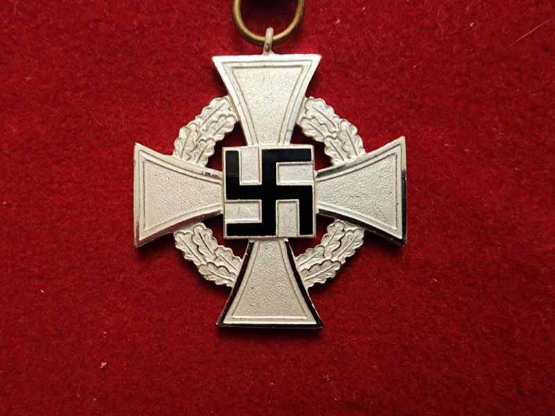 Original WWII German 25yrs of Service Award Mint!