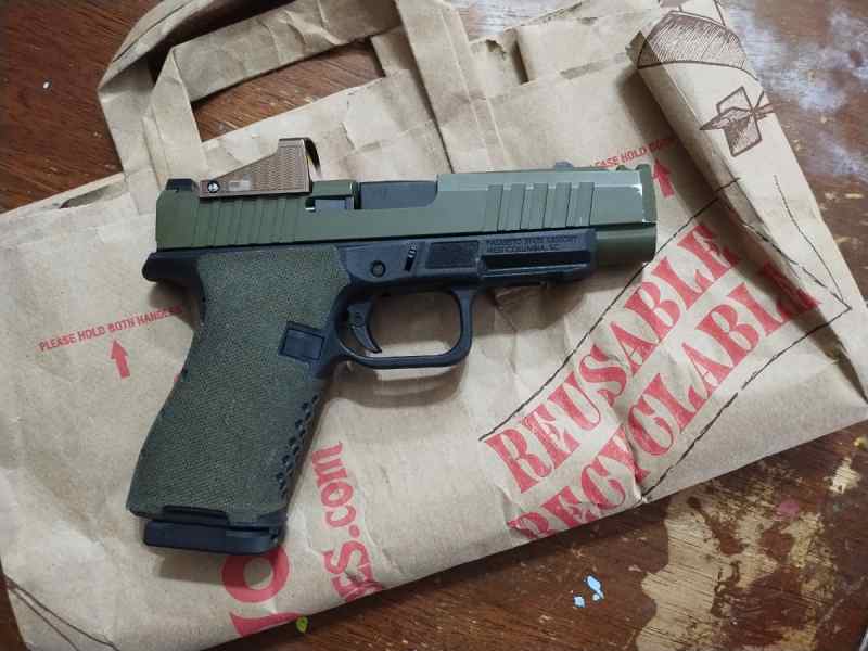 PSA Micro Dagger 9mm C-1 W/ red dot 
