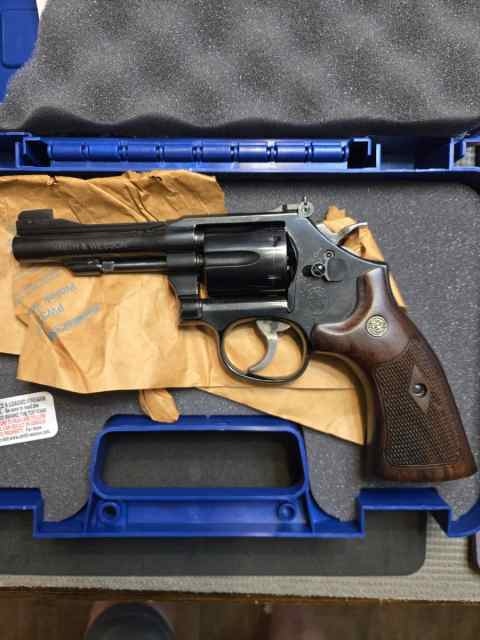 S&amp;W 48-7 .22 Mag Excellent  Like New! Price drop!