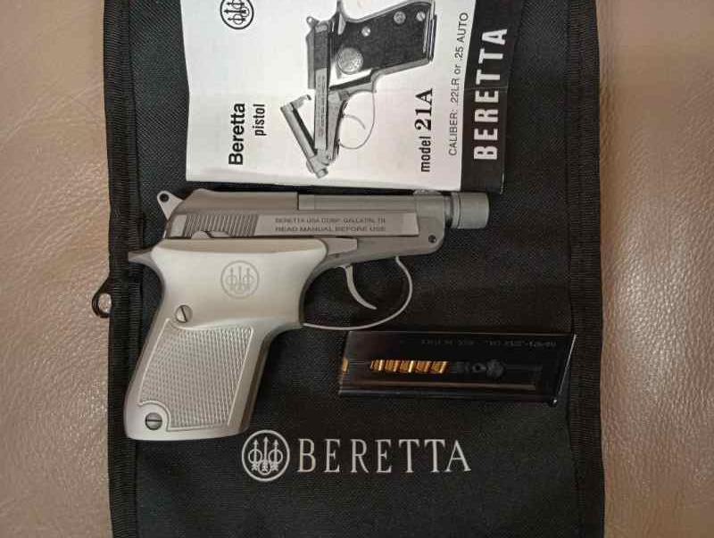 Beretta 21A.jpg