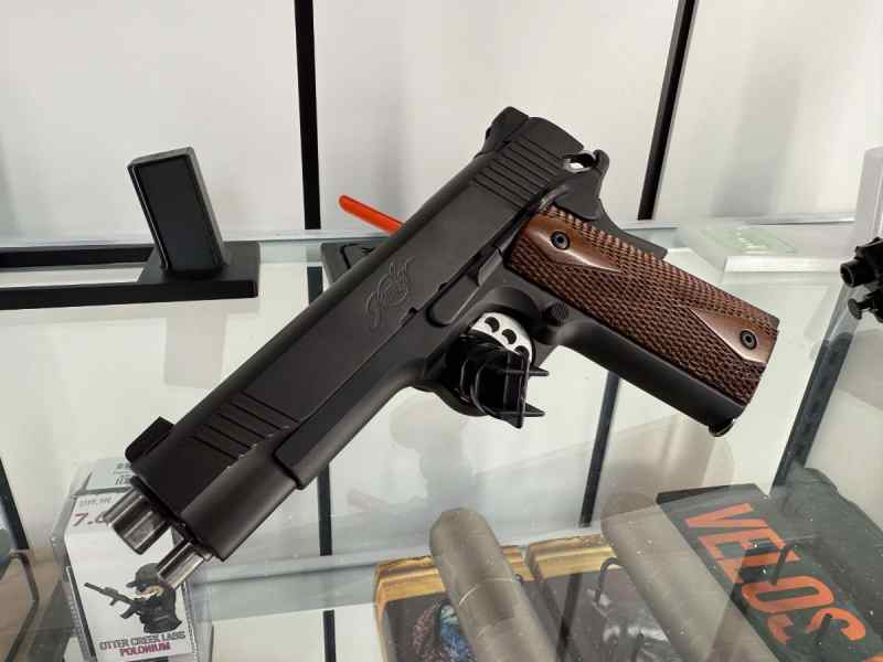 Kimber custom II 45 acp