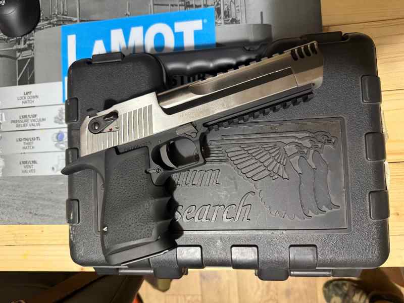Magnum Research .357mag Desert Eagle